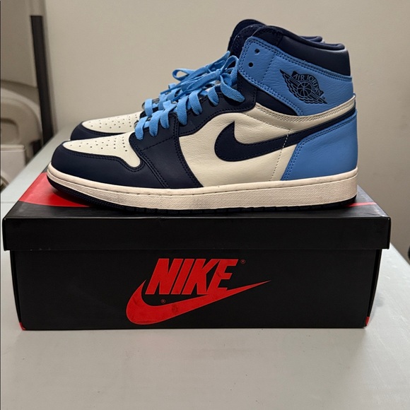 Jordan 1 Retro Obsidian (FIRM ON PRICE) - Picture 3 of 9